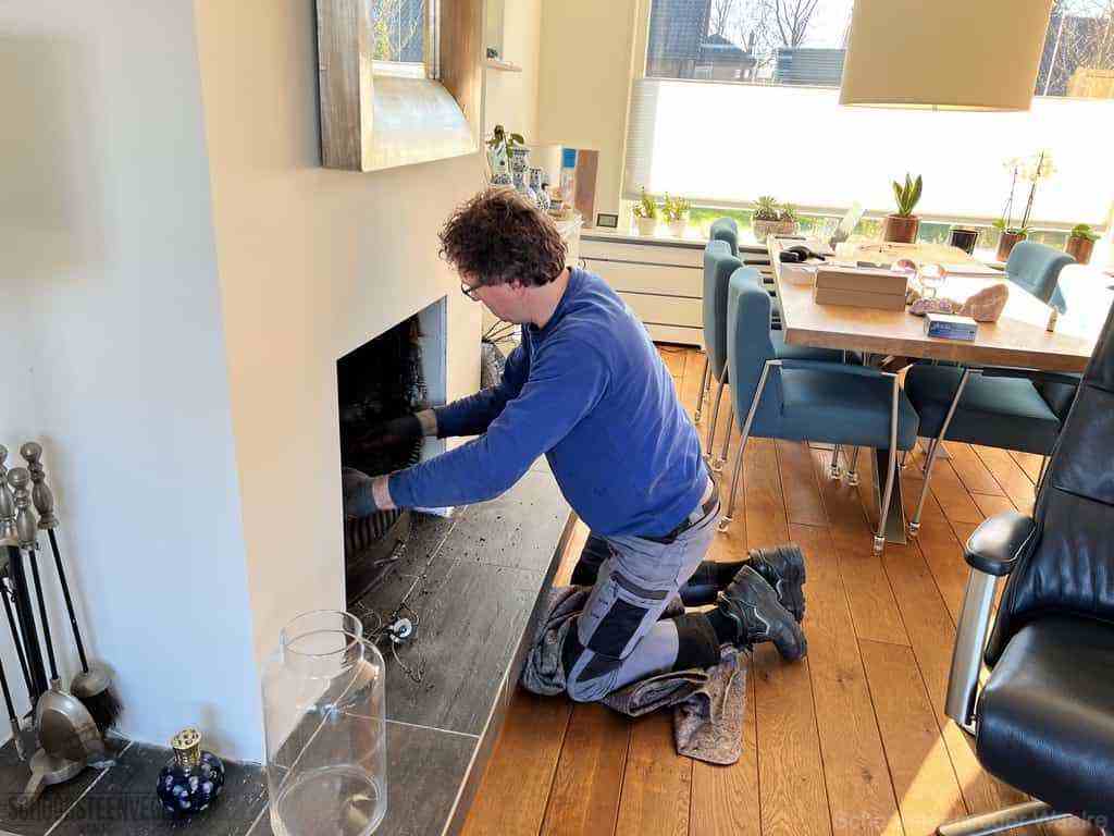 Schouwveger Waalre kleed schoorsteenreiniger Schouwveger Waalre kleed schoorsteenreiniger